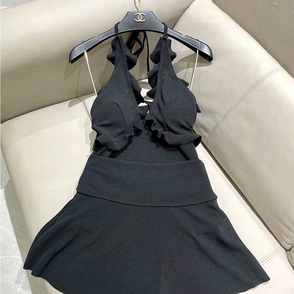 CHANEL Black Ruffled Backless Swimwear - Picture 5 of 8
